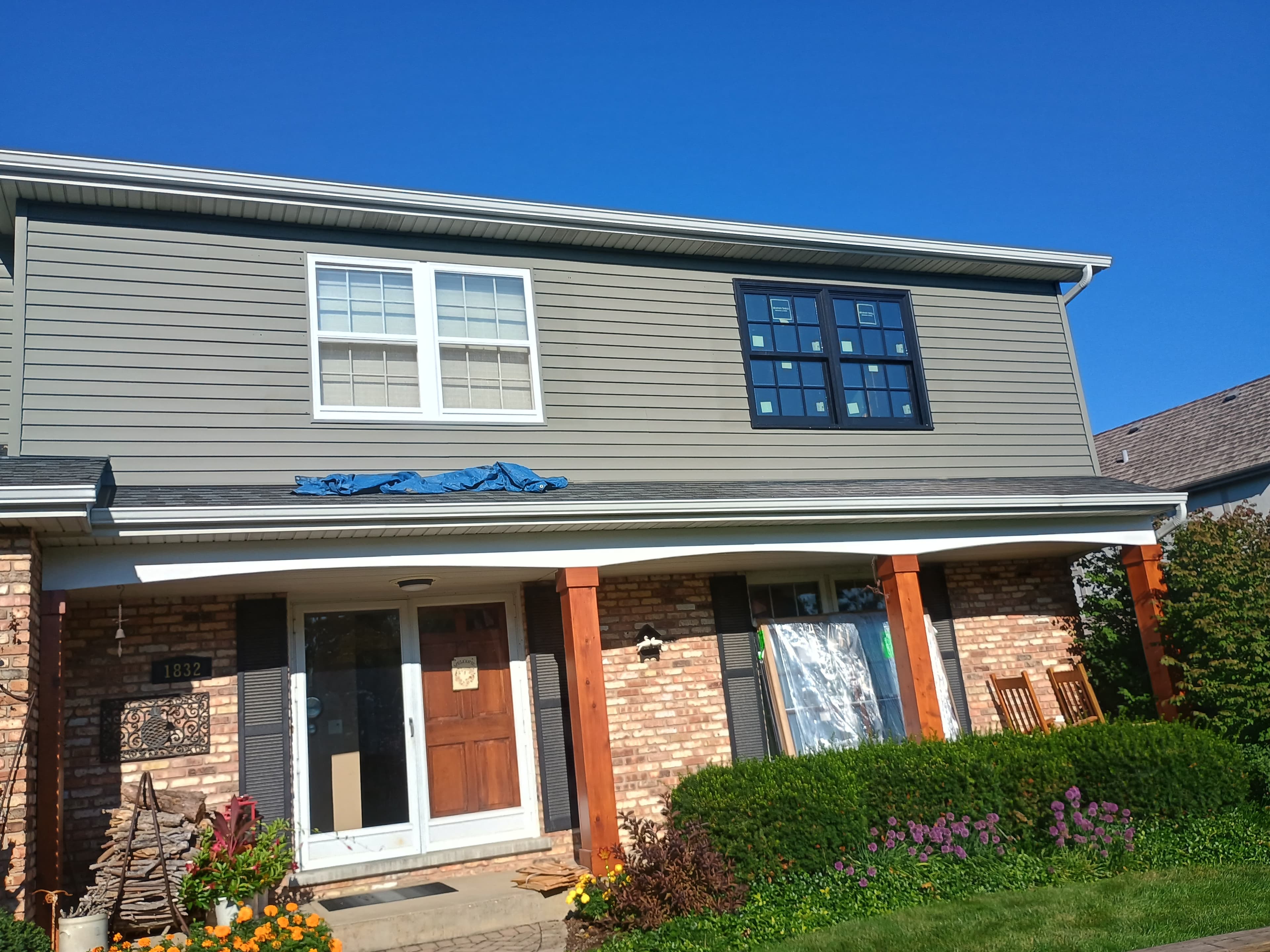 Grayslake Full Frame Window Replacement - Before